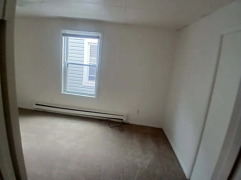 1315 Virginia Ave — Photo 5