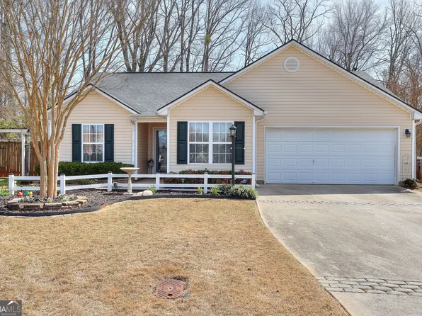 355 Shenandoah Cir, Winder, GA 30680