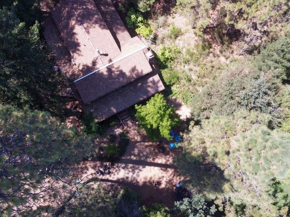 31 Lake Rd, Junction City, CA 96048