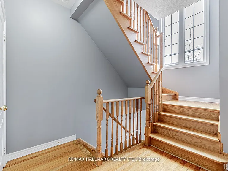 15 Old Colony Rd #10 — Photo 11