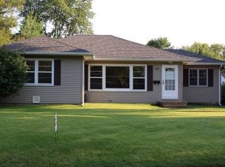 359 Derbyshire Rd, Waterloo, IA 50701
