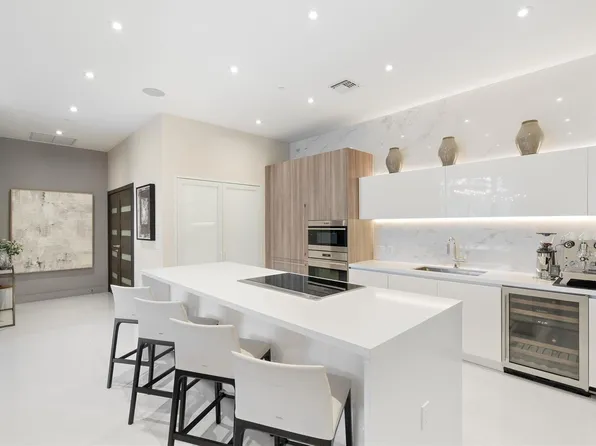 701 N Fort Lauderdale Beach Boulevard #212, Fort Lauderdale, FL 33304