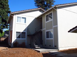 940 Civic Center Dr APT 4, Rohnert Park, CA 94928