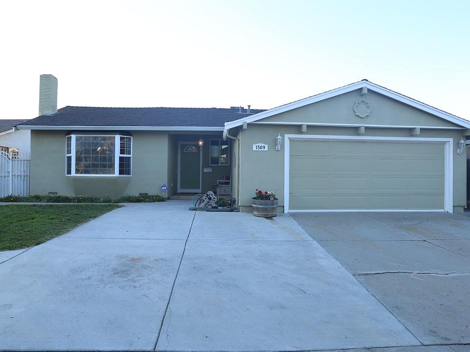 1st image of 1309 Mayhew Ct