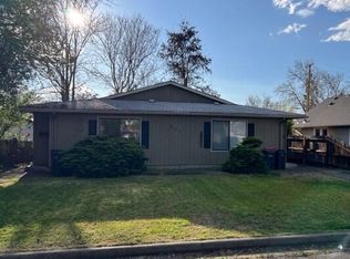 327 Marie St #A & B, Medford, OR 97504