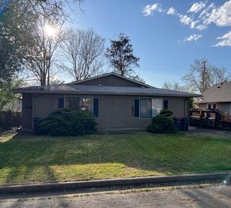 327 Marie St #A & B, Medford, OR, 97504