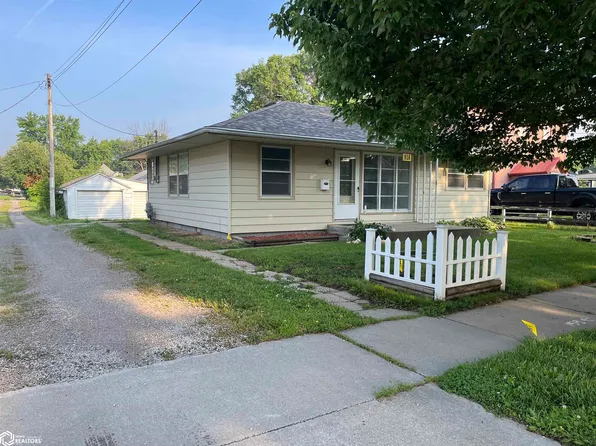 918 S 16th St, Centerville, IA 52544