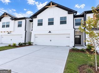 78 Auburn Woods Dr, Auburn, GA 30011