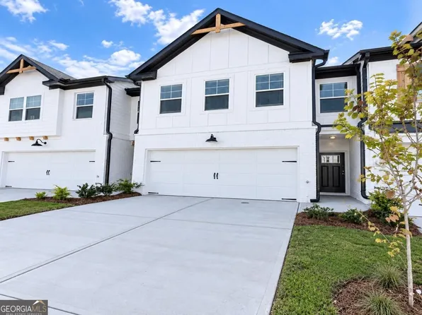 78 Auburn Woods Dr, Auburn, GA 30011