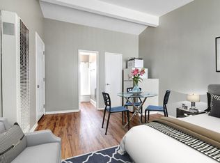 Fourth Avenue, Venice, CA 90291
