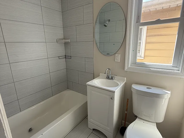 78 Dewitt St #2 — Photo 11