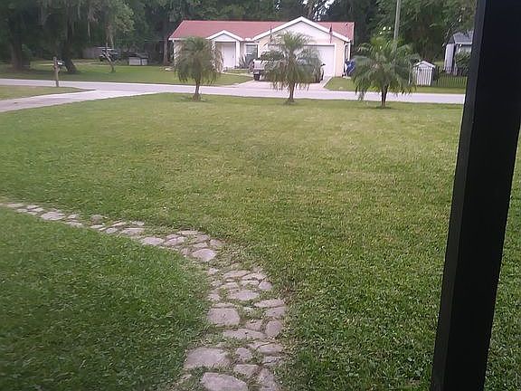 3rd image of 1325 Eisenhower Dr