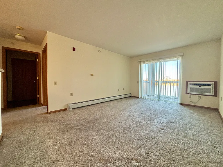 1048 Enterprise Dr #206 — Photo 5
