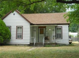 611 N Poplar St, Ottawa, KS 66067