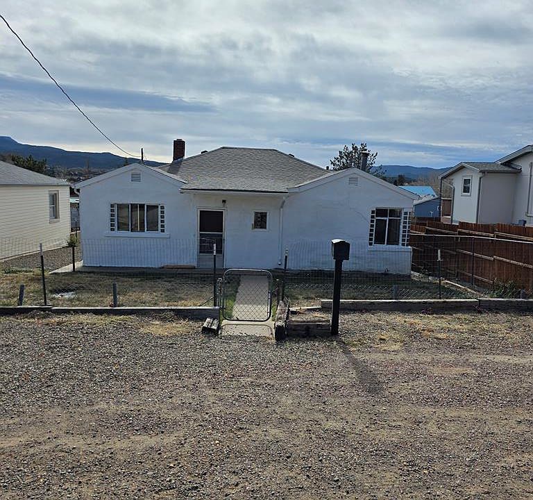 1st image of 1014 Atchison Ave