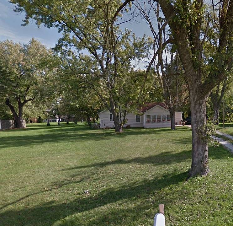 2nd image of 663 1st St