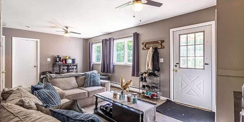 1st image of 15 Cooks Ln #3