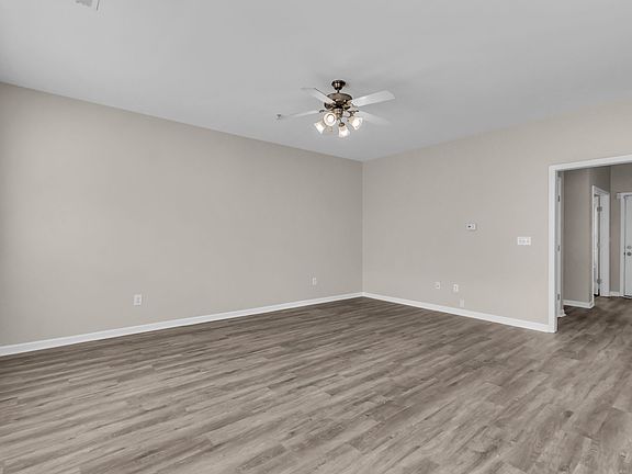 5th image of 3008 Michael Ln