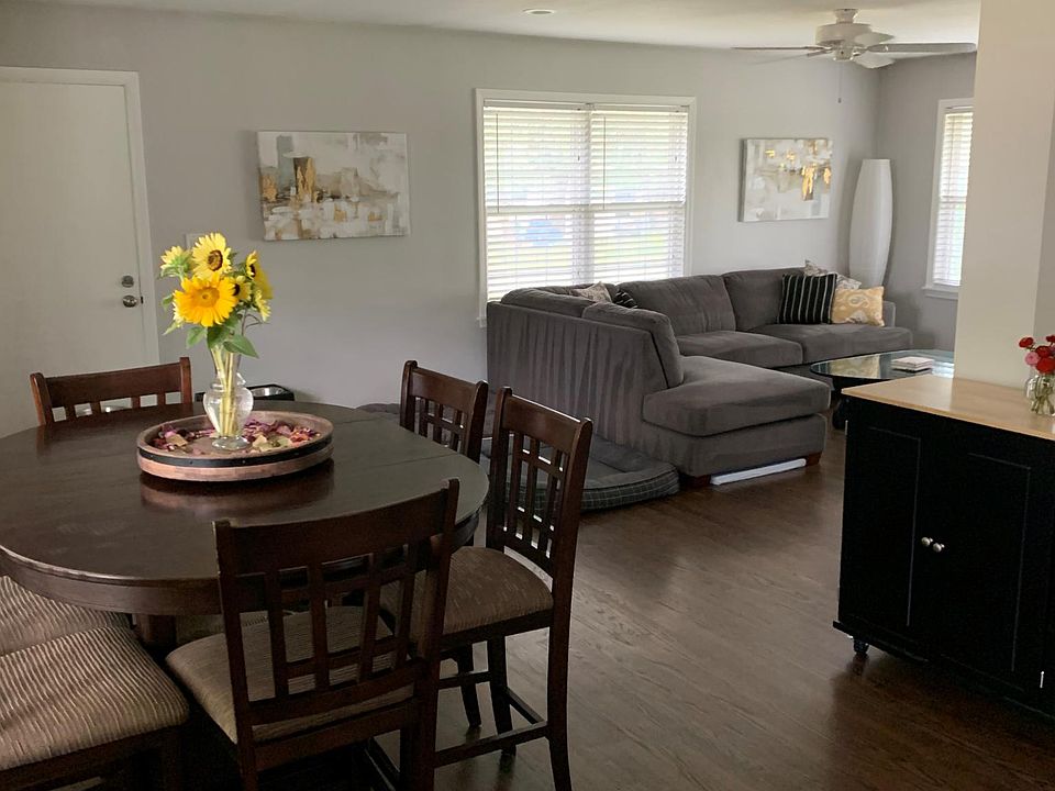 DIning and Living room area