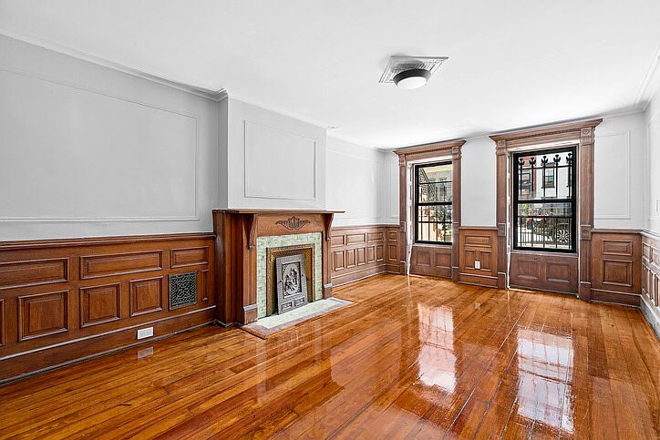 1st image of 837 Hancock St #1