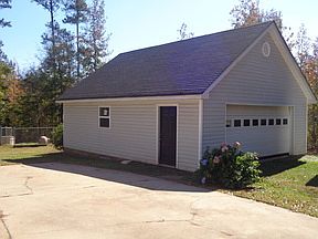 2nd image of 384 Woodard Rd