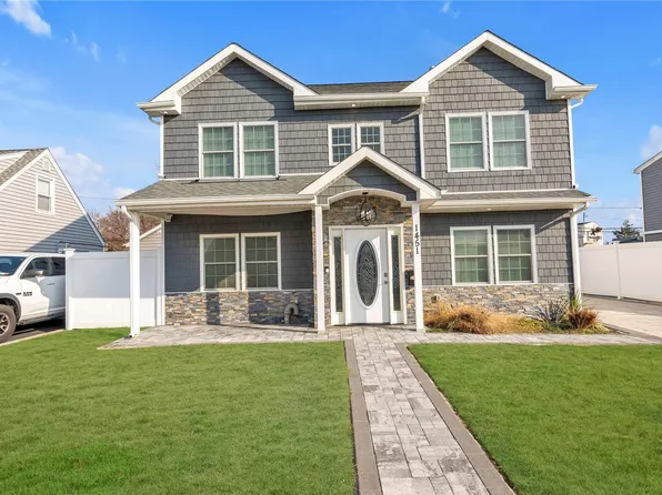 1451 Coolidge Street, North Bellmore, NY 11710