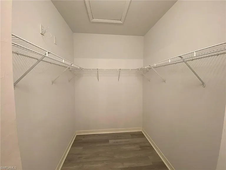 10010 Maddox Ln #315 — Photo 32