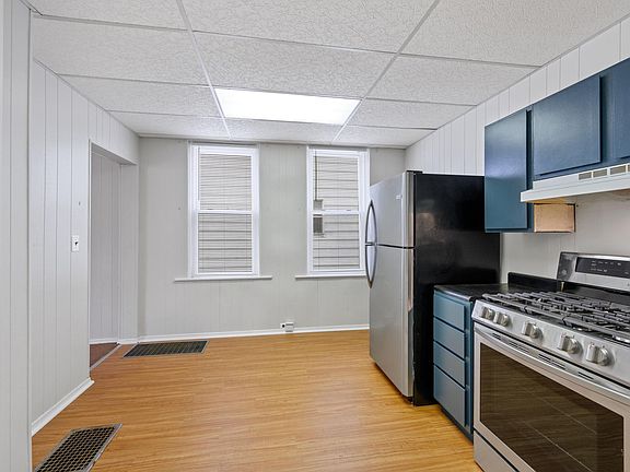 2nd image of 218 Jackson Ave #1