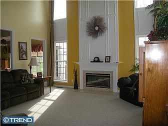5th image of 215 Bayberry Dr
