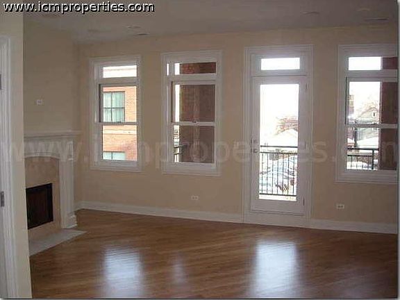2nd image of 2334 N Greenview Ave APT 2N