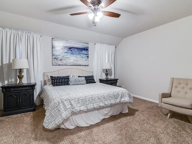 109 Red Pine Dr — Photo 12
