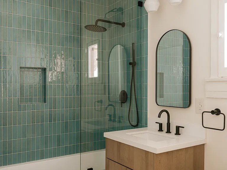 2640 S Bronson Ave #2640 — Photo 3