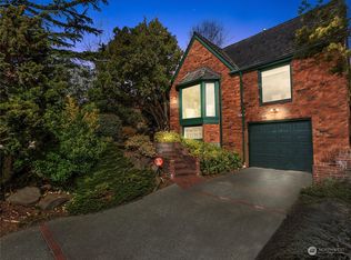 10718 Marine View Dr SW, Seattle, WA 98146