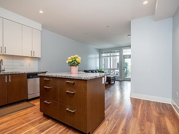 3rd image of 55 8th Ave E #101