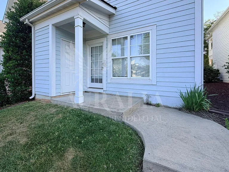 7754 Acc Blvd — Photo 39