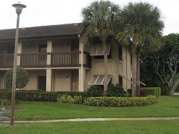 3rd image of 10107 Mangrove Dr APT 106