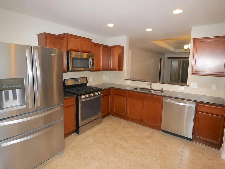 3306 Dandelion Dr — Photo 2
