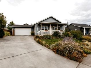 2863 Eugene St, Hood River, OR 97031