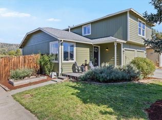 2240 SW Judy Ln, Grants Pass, OR 97526