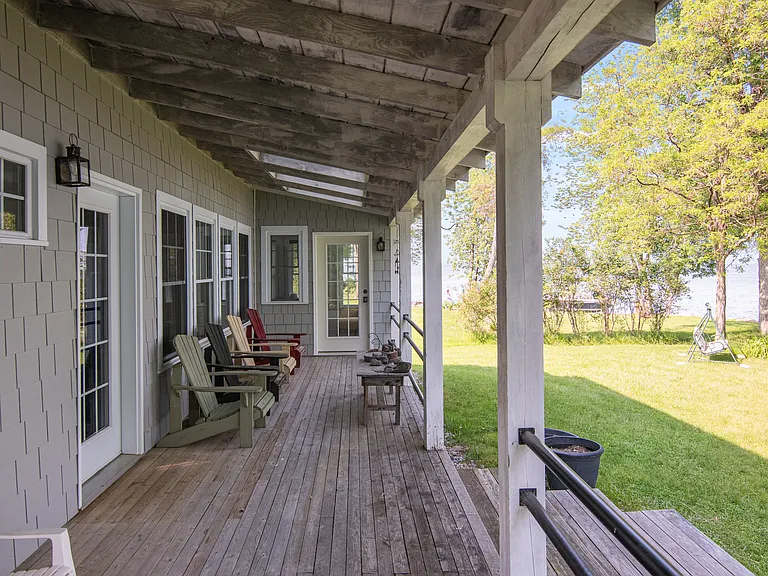 419 N End Rd E — Photo 59