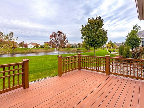 5th image of 3133 Burnham Dr
