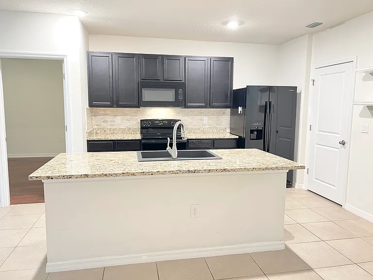1523 Glen Grove Loop — Photo 10