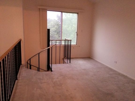4th image of 356 Grissom Ct