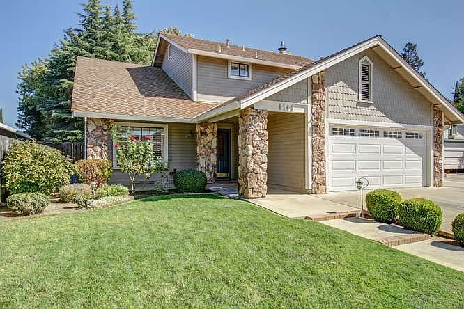 1st image of 1144 Sweetbrier Pl
