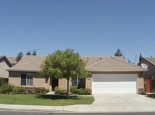 2586 E Pryor Dr, Fresno, CA 93720