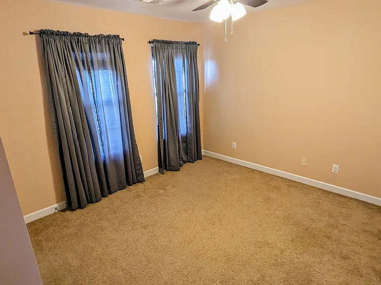 605 Atkinson Dr — Photo 8
