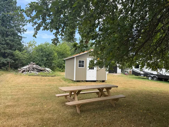 E Birch St, Ironwood, MI 49938