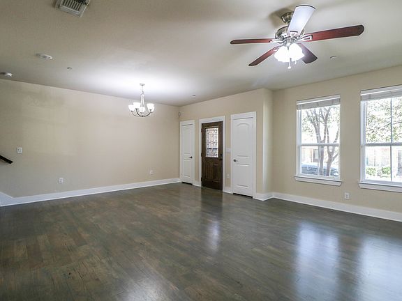 3rd image of 204 Belleville Dr
