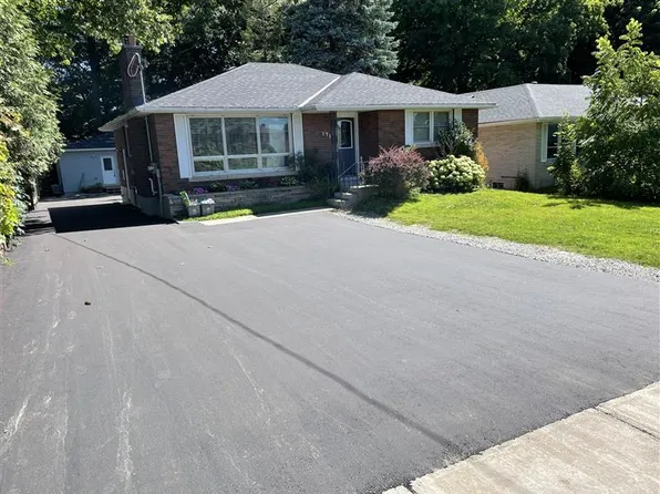 171 Anne St N #1B, Barrie, ON L4N 2C1