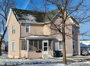 313 Wyman St, New London, WI 54961